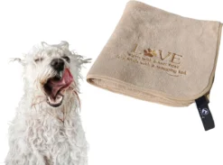 Pepets© – Hondenhanddoek – Honden Handdoek – Microvezel Handdoek – Handdoek Hond – Hondendeken – Droogdoek Hond – Dierendeken – Absorberend – 100*50CM - Beige - GRATIS Zonnebril -Dog Supplies 1200x889