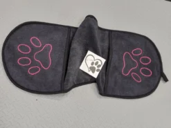 N4dogs – Hondenhanddoek – Honden Handdoek – Microvezel Handdoek – Handdoek Hond – Droogdoek Hond – Dierendeken – Sterk Absorberend – Handdoek Met Zakken - Zwart - 66 X 23 Cm 9 N4dogs – Hondenhanddoek – Honden Handdoek – Microvezel Handdoek – Handdoek Hond – Droogdoek Hond – Dierendeken – Sterk Absorberend – Handdoek Met Zakken - Zwart - 66 X 23 Cm -Dog Supplies 1200x900 9
